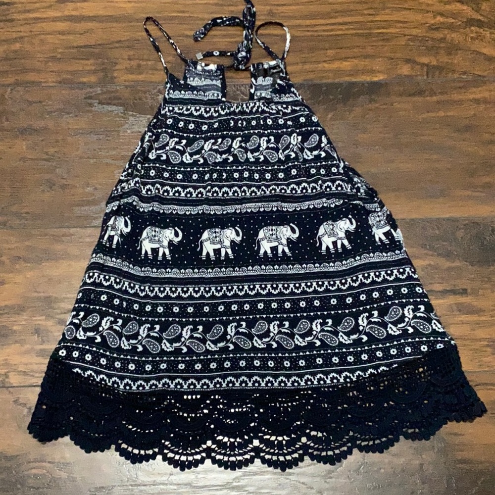 Papaya boho lace elephant top M
